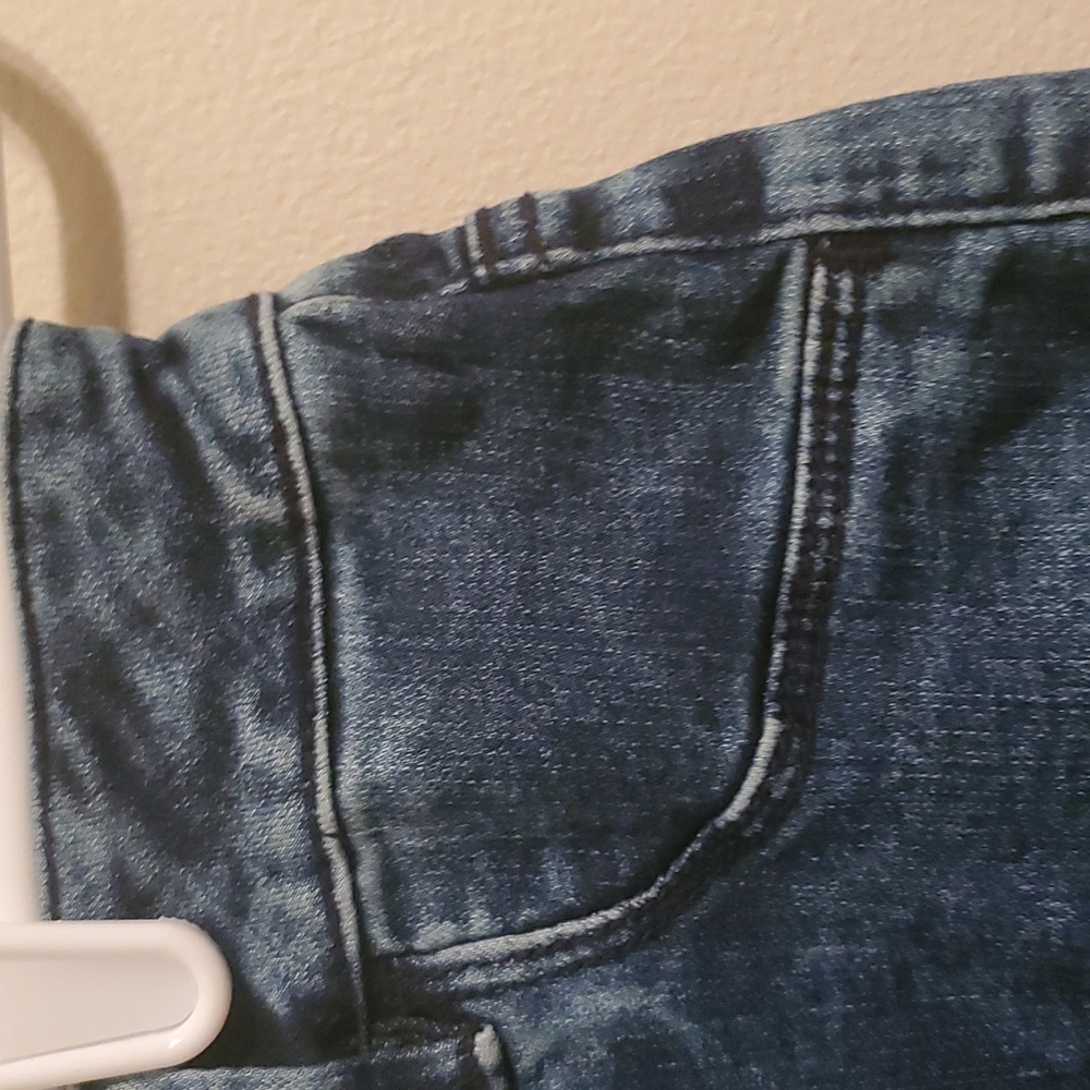 American Eagle sky high jegging shorts. - Picture 3 of 6